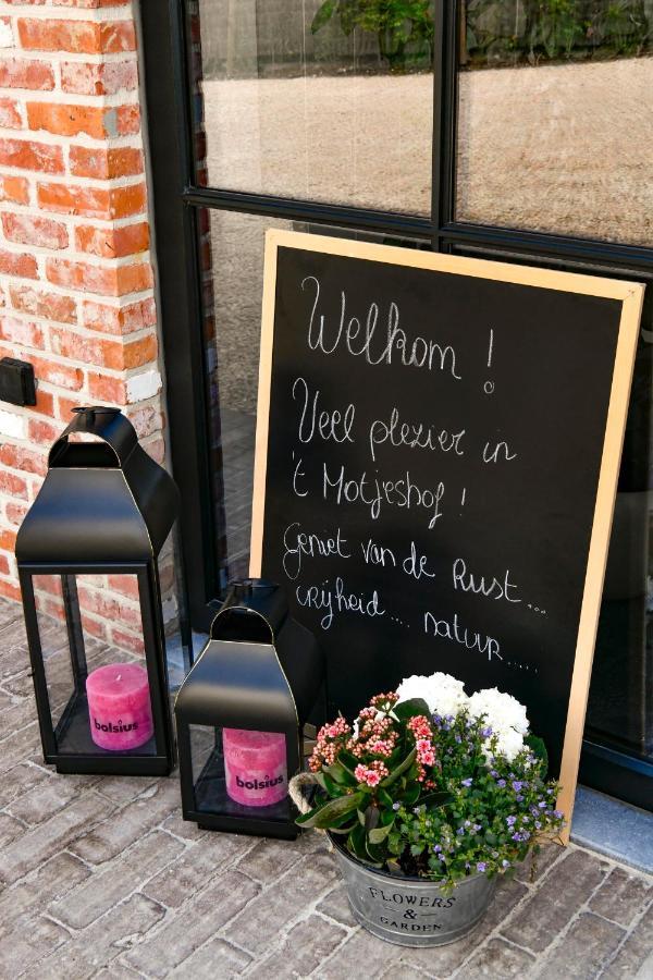 't Motjeshof Bed and breakfast Tielt